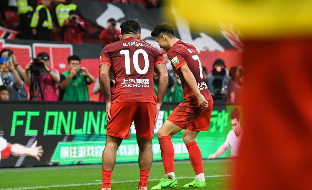 关于赛地聚焦：国王杯窗口期热度飙升，曼联豪取连胜，话题不断，资深球员宣示担当的信息-九游官网